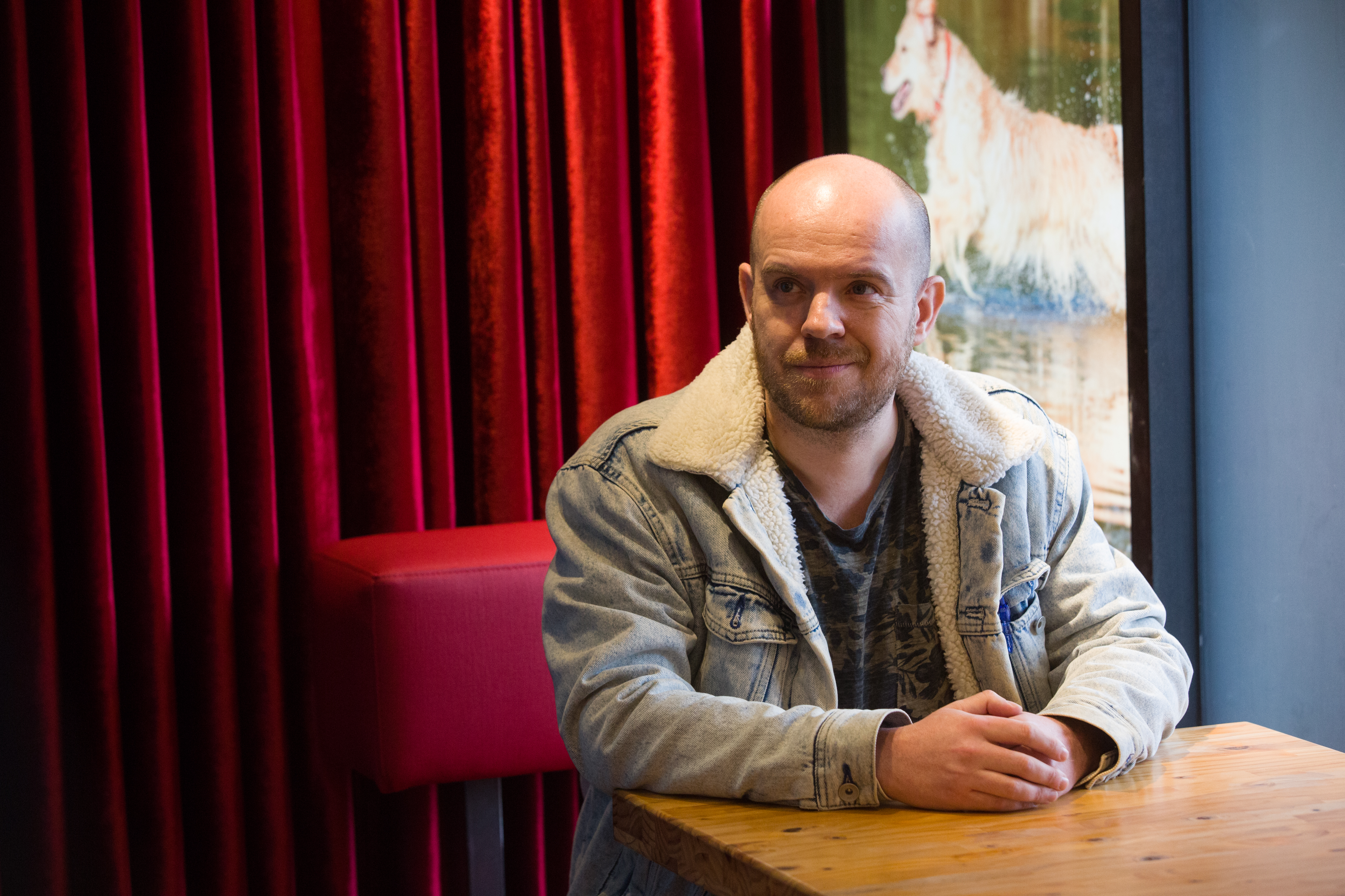 波蘭非虛構寫作作家Witold Szablowski長年關心轉型正義與社會變革，對台灣國民政府和兩蔣時代的歷史也十分清楚，甚至跟我們說想去新竹看張學良故居。