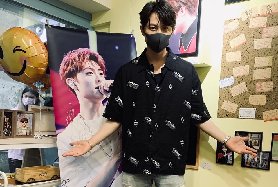 王子（邱勝翊）明天31歲生日，原本其粉絲團為他舉行生日會，不過現因疫情要取消。（翻攝自王子 邱勝翊臉書）