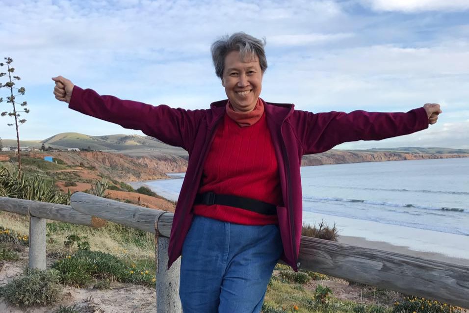 新加坡總理李顯龍夫人何晶，每天都會在臉書分享文章，日前分享台灣捐贈口罩新聞引起網友熱議。（翻攝自HO Ching臉書）