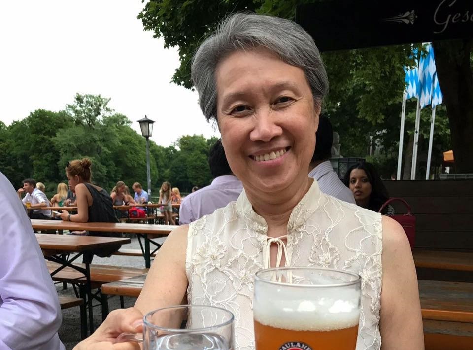 新加坡總理夫人何晶日前發文「Errrr....」，引發台灣、新加坡網友口水戰。（翻攝自何晶臉書）