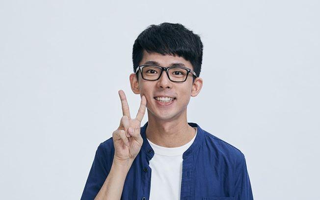 知名Youtube阿滴募資400萬,希望能買下紐約時報廣告反擊譚德塞。(翻攝自阿滴臉書)