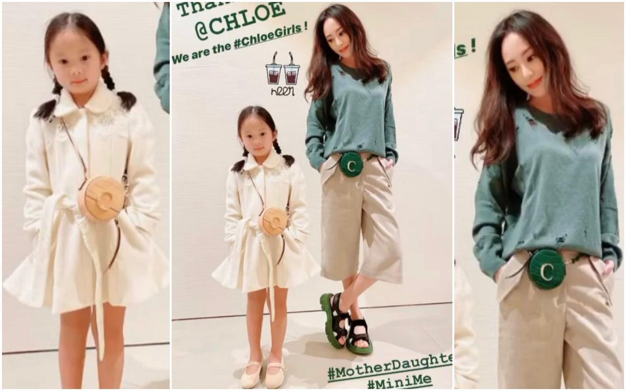 關穎樂與女兒C.C.做母女look穿搭,兩人皆利用Chloé C迷你小圓包打扮自己。(翻攝自關穎IG)