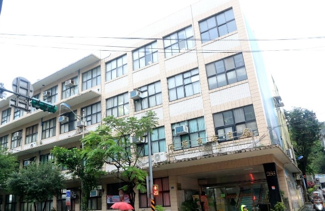 基隆爆出確診婦人返台後因體溫偏高，3月21日安排到衛生福利部基隆醫院篩檢。（翻攝自google地圖）