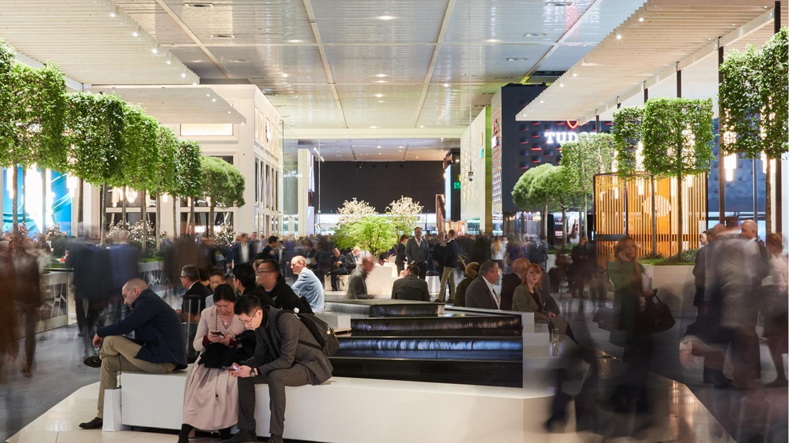在BASELWORLD一樓會場比鄰而居的勞力士、帝舵、PP和蕭邦及香奈兒，宣布退出錶展之後，BASELWORLD品牌booth位置將有所變動，如果展覽續辦的話，哪些品牌會進駐這個黃金區段也引起後續關注。