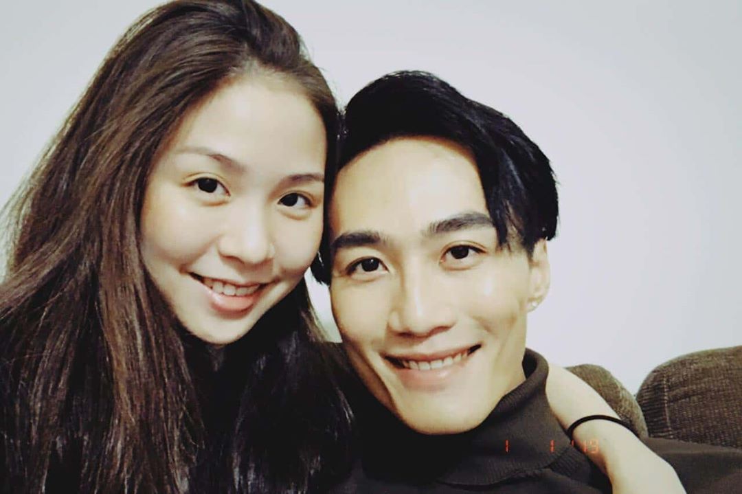 李英宏2月情人節曬出與女友的合照，其實女友在《痴情男子漢》劇照就出現過，2人已交往數年。（翻攝自李英宏臉書）