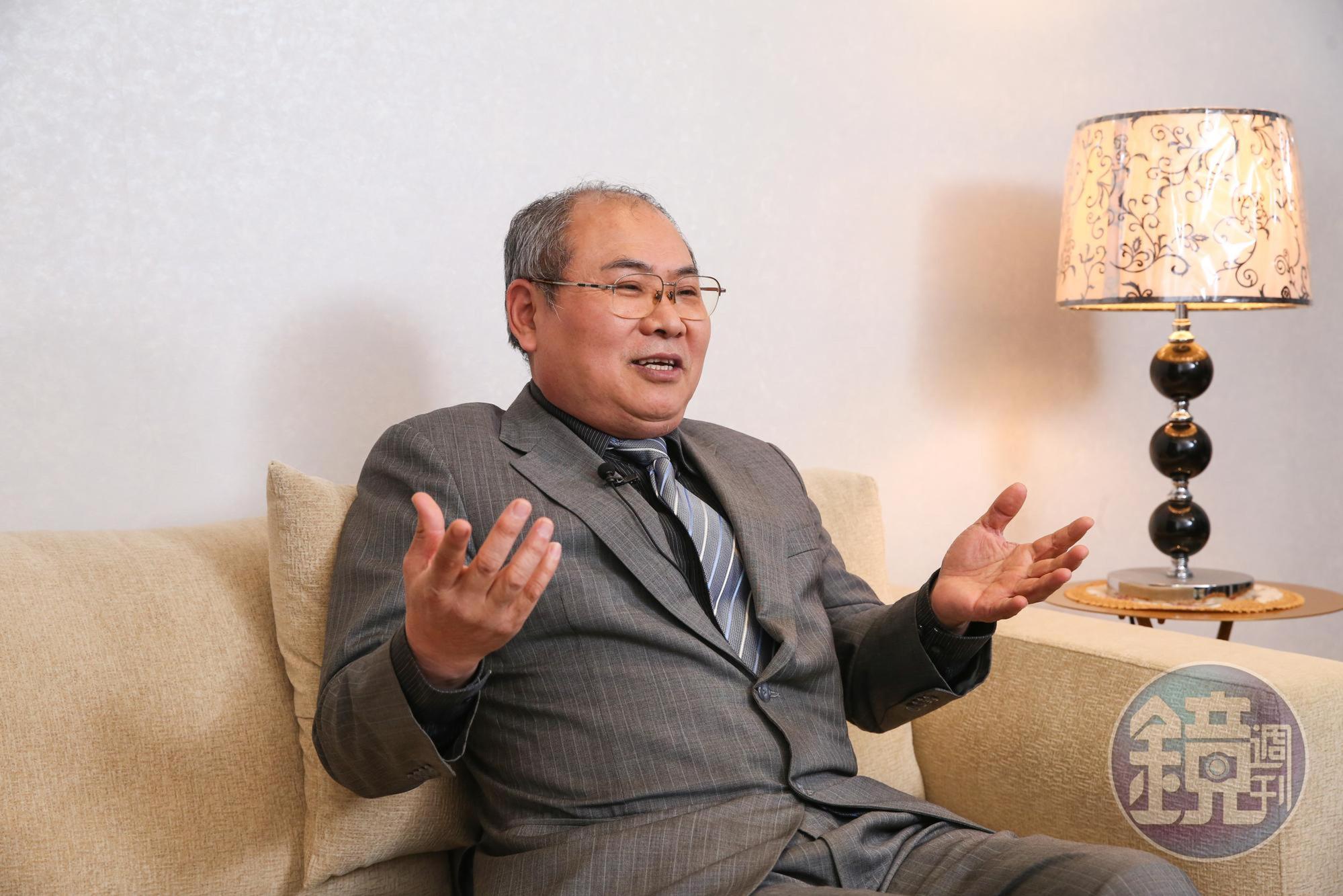 逾40年的投資生涯中，鄭金鴻經歷市場多次循環，也曾走過虧損、償債的低谷。
