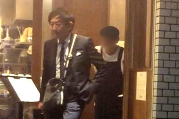 石田純一被醫生警告只剩8年壽命，他被拍到上餐館滴酒不沾。（網路圖片）