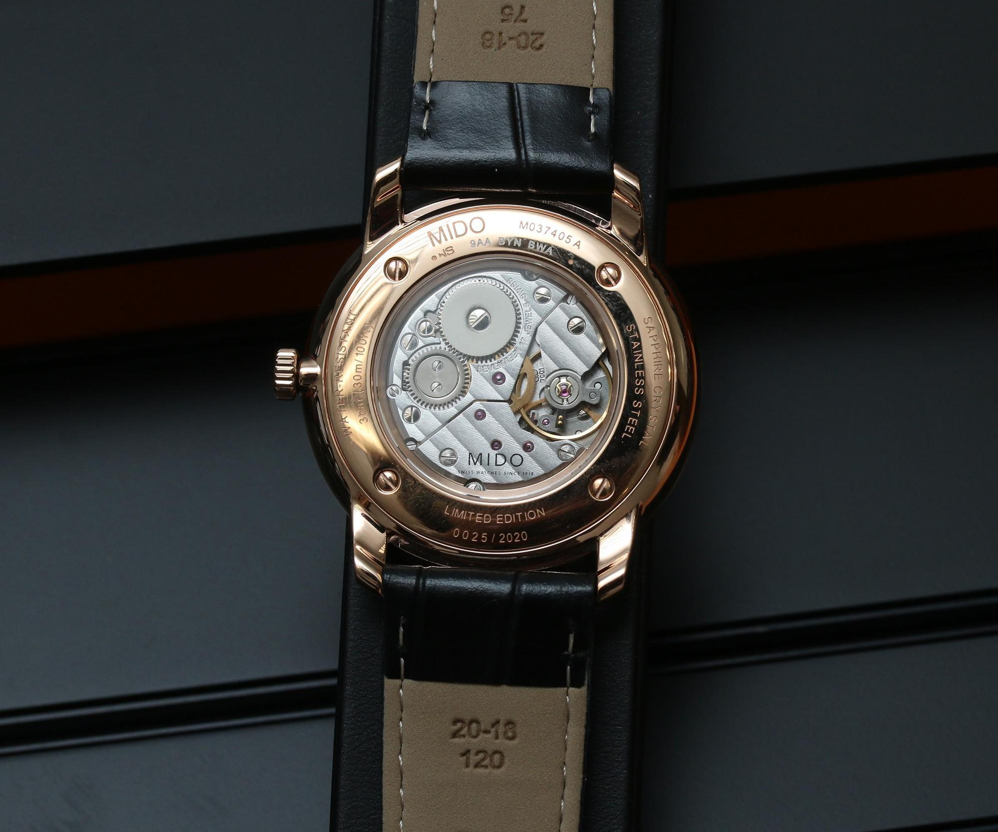 這次Baroncelli II Mechanical所裝載的手上鏈機芯,便是以著名手上鏈機芯ETA 7001為基礎而制,機芯厚度為2.5mm,動力儲存42小時。