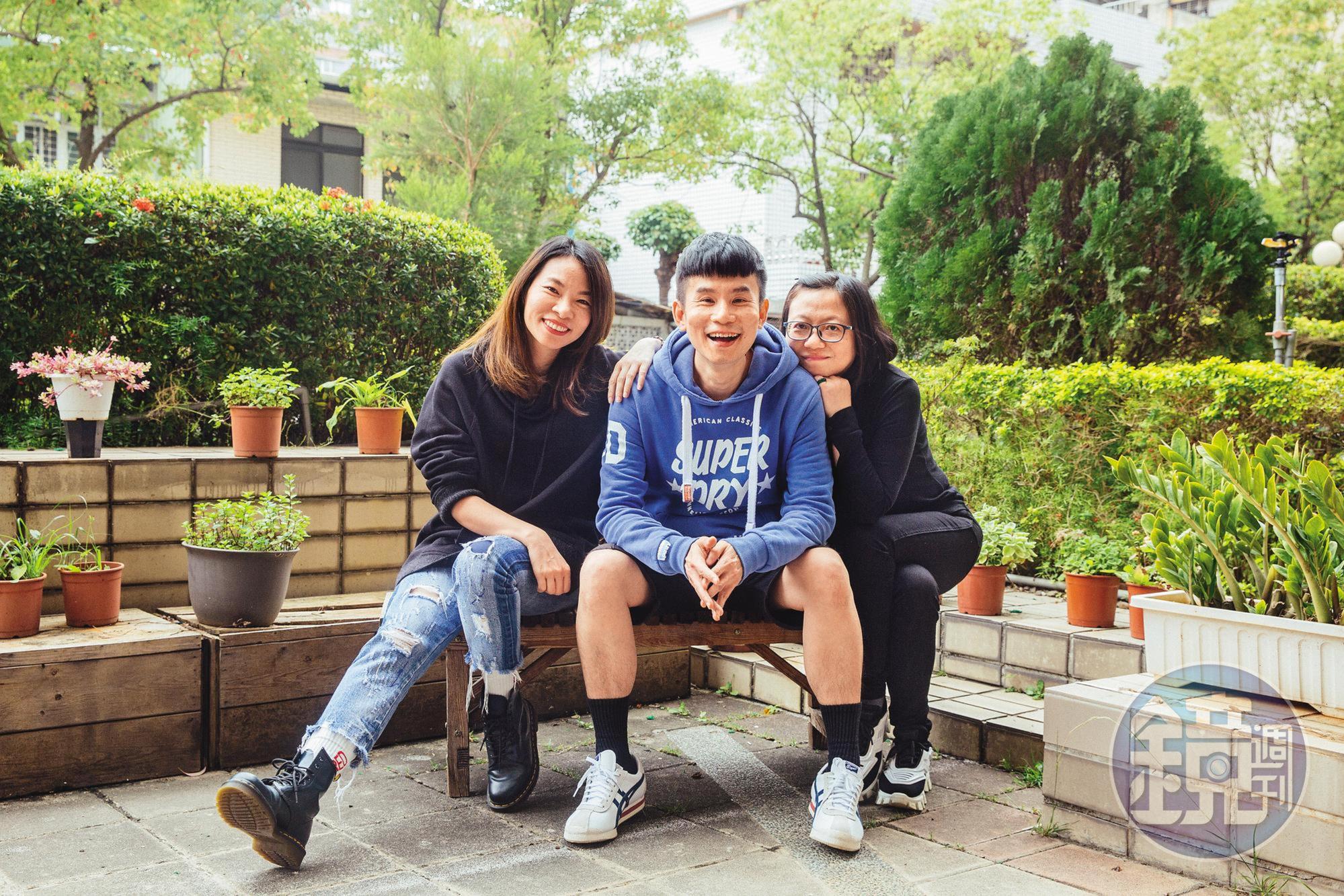 左起陳秀卿、杜政哲與王冠。