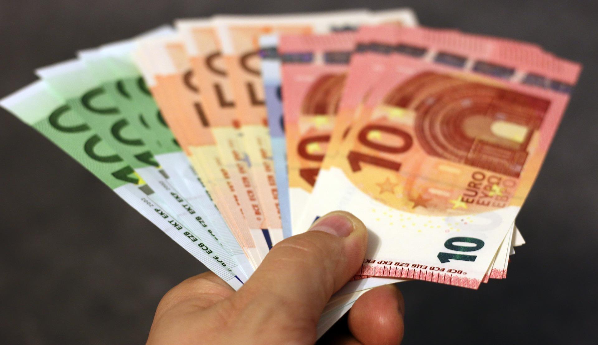 疫情的衝擊，是重新思考全民基本收入的政策契機。（網路截圖：pixabay）