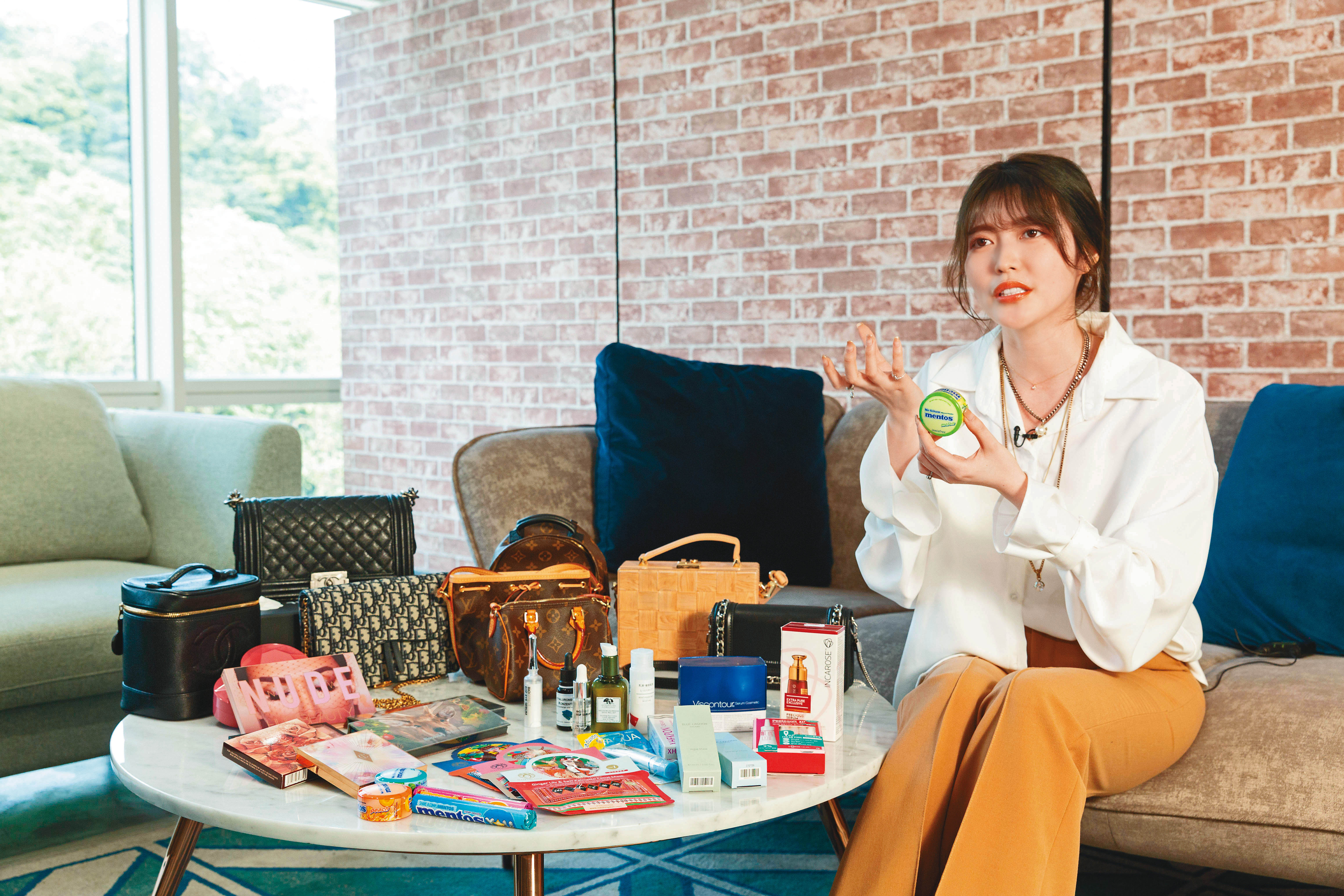 薛薛轉戰美妝KOL，搬出自己喜愛的美妝小物。