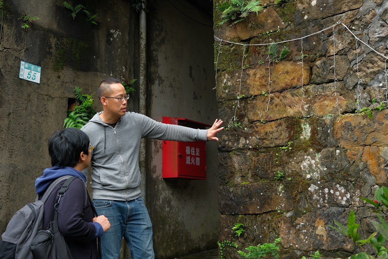舊時的九份多是石頭屋,一般家屋四周以整齊石頭搭建,建築中心則有不規則堆砌的特點。