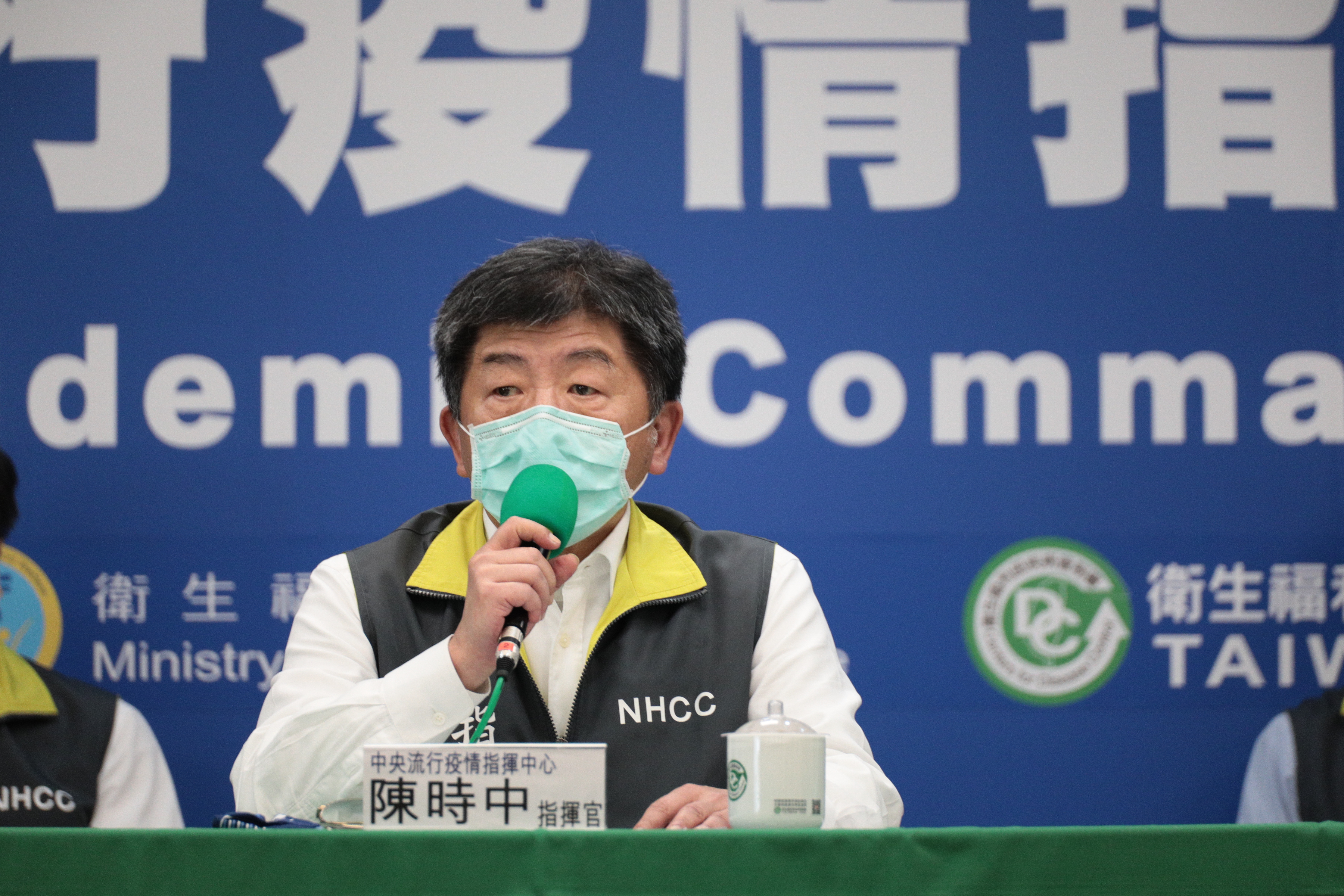 中央流行疫情指揮中心今（20）日公布國內新增2例境外移入病例（案421、422)，均為20多歲女性。（指揮中心提供）