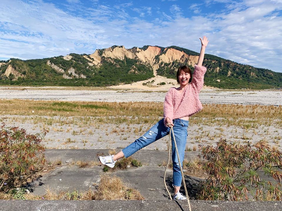 李懿笑稱在火炎山拍照會變鐵扇公主。(伊林娛樂提供)