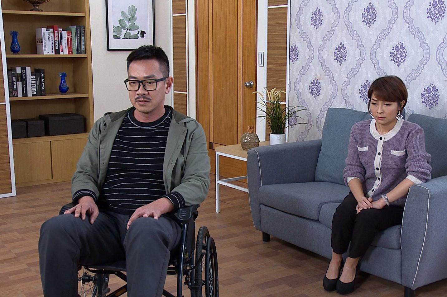 江俊翰《多情城市》中飾演李珞晴弟弟,覺得坐輪椅出場非常帥氣。(民視提供)
