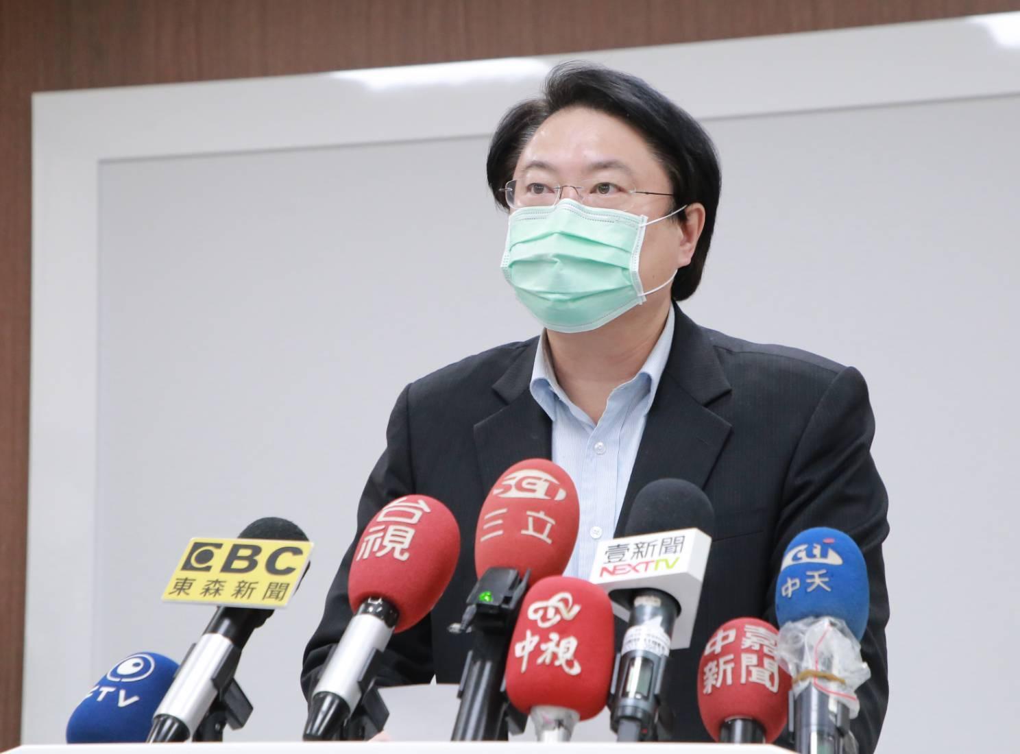 基隆市林右昌今日公布敦睦艦隊基隆確診士兵足跡，與市府後續處置作為。（翻攝畫面）