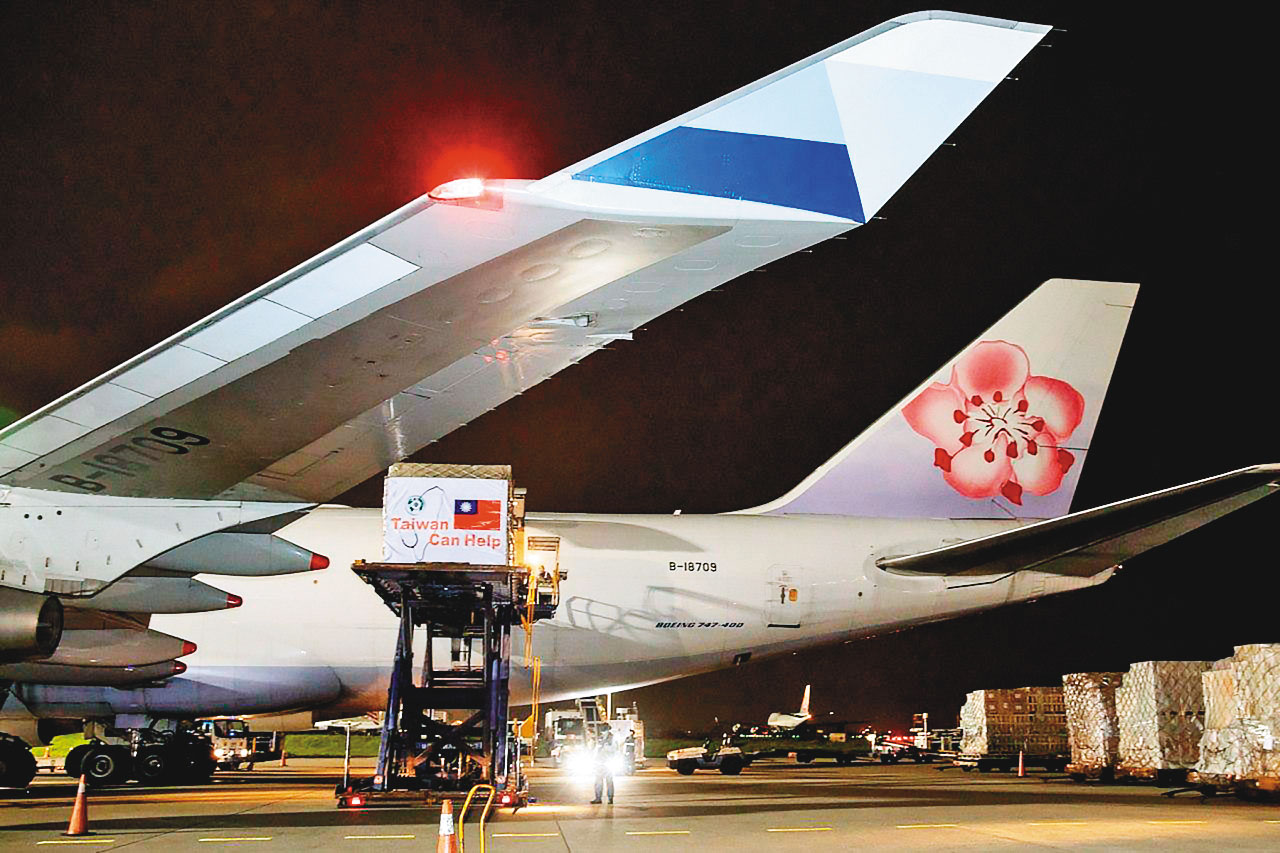 針對華航改名議題，從蔡英文到蘇貞昌口徑一致，都是避談改名，強調應在華航機身增加辨識度。（外交部提供）