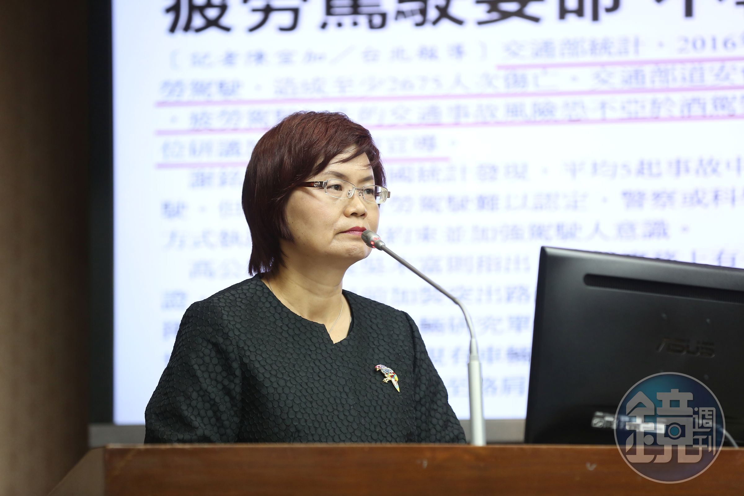 民進黨立委陳素月（圖）在立法院研究室的陳姓國會助理，今在立法院研究室內被發現昏迷不醒，送醫急救後不治。