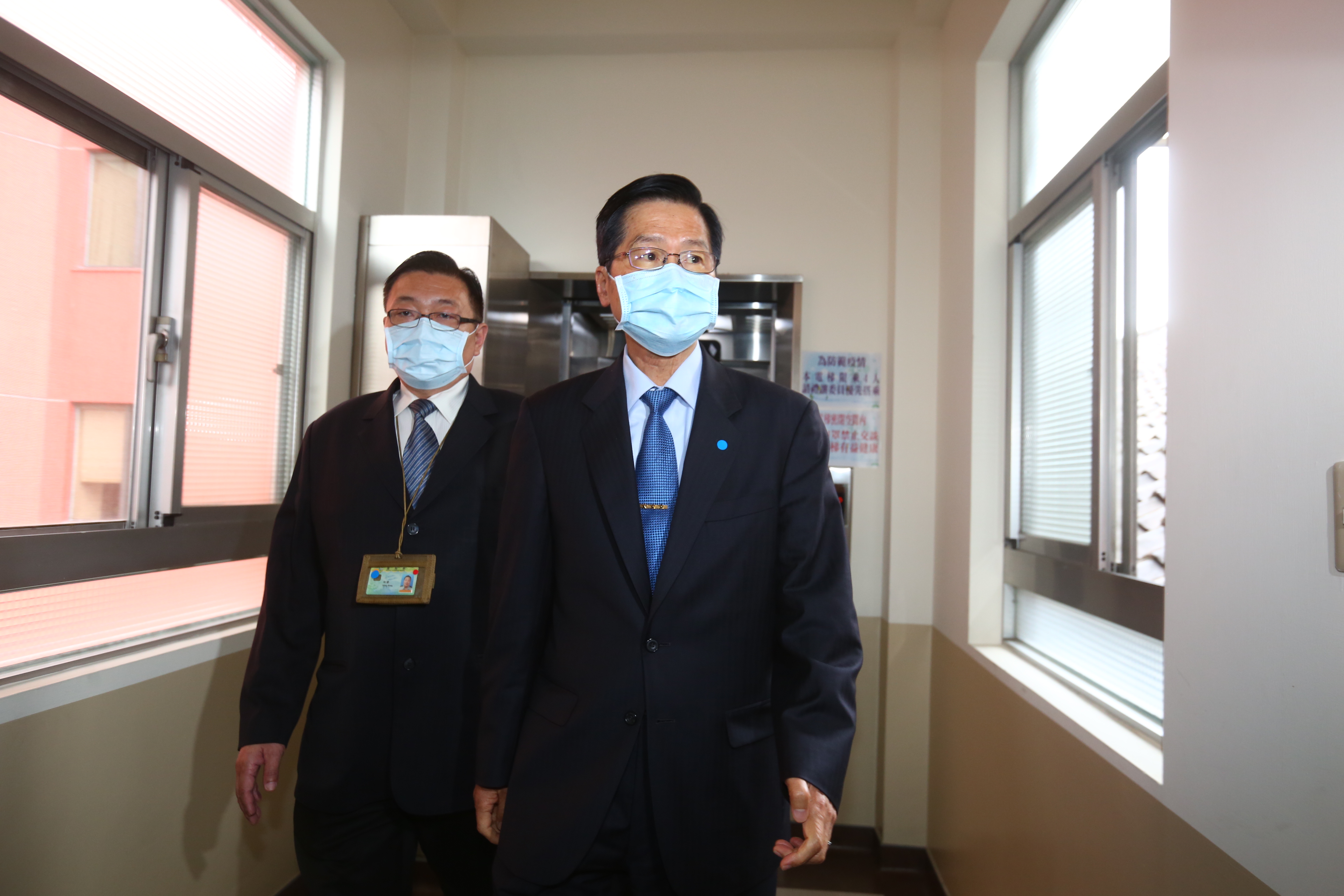 針對敦睦艦隊爆發群聚感染，國防部長嚴德發坦言，當時回報機制完全失靈，已將敦睦支隊長陳道輝調職。