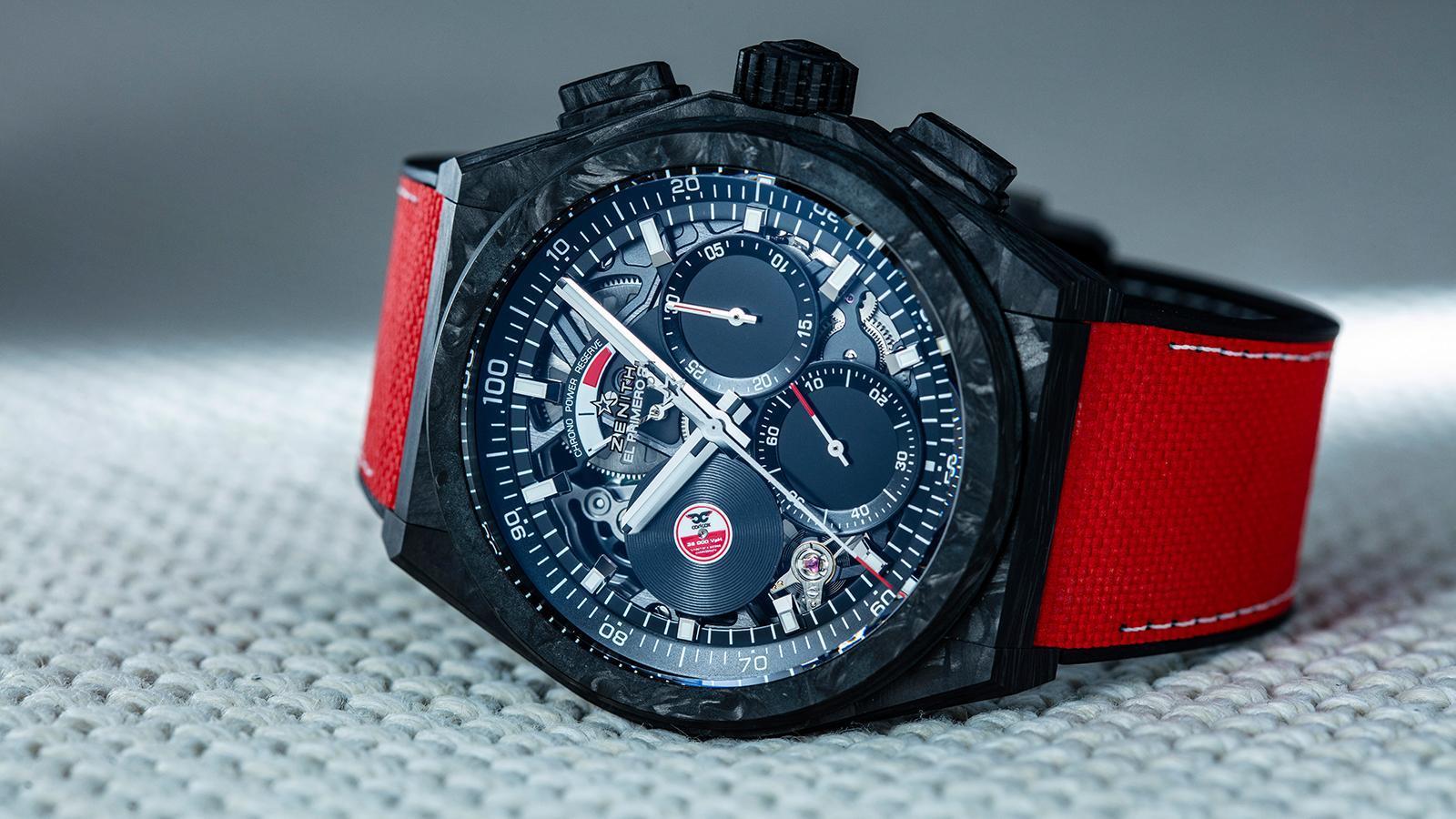 錶徑44mm、碳纖維錶殼、時間指示、計時碼錶功能、動力儲存指示、El Primero 9004自動上鏈機芯、防水100米、限量200只、建議售價NTD 626,600（攝影：游銘元）