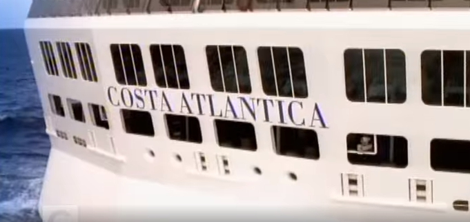 停靠日本長崎港修繕的郵輪「歌詩達大西洋號」目前共有34名船員確診。（翻攝歌詩達官網）