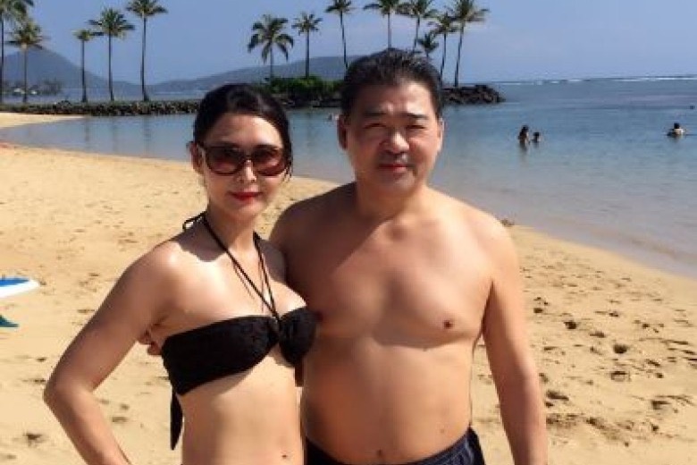 葉玉卿嫁給美籍華裔富商胡兆明後就息影至今24年。(翻攝自新浪娛樂微博)