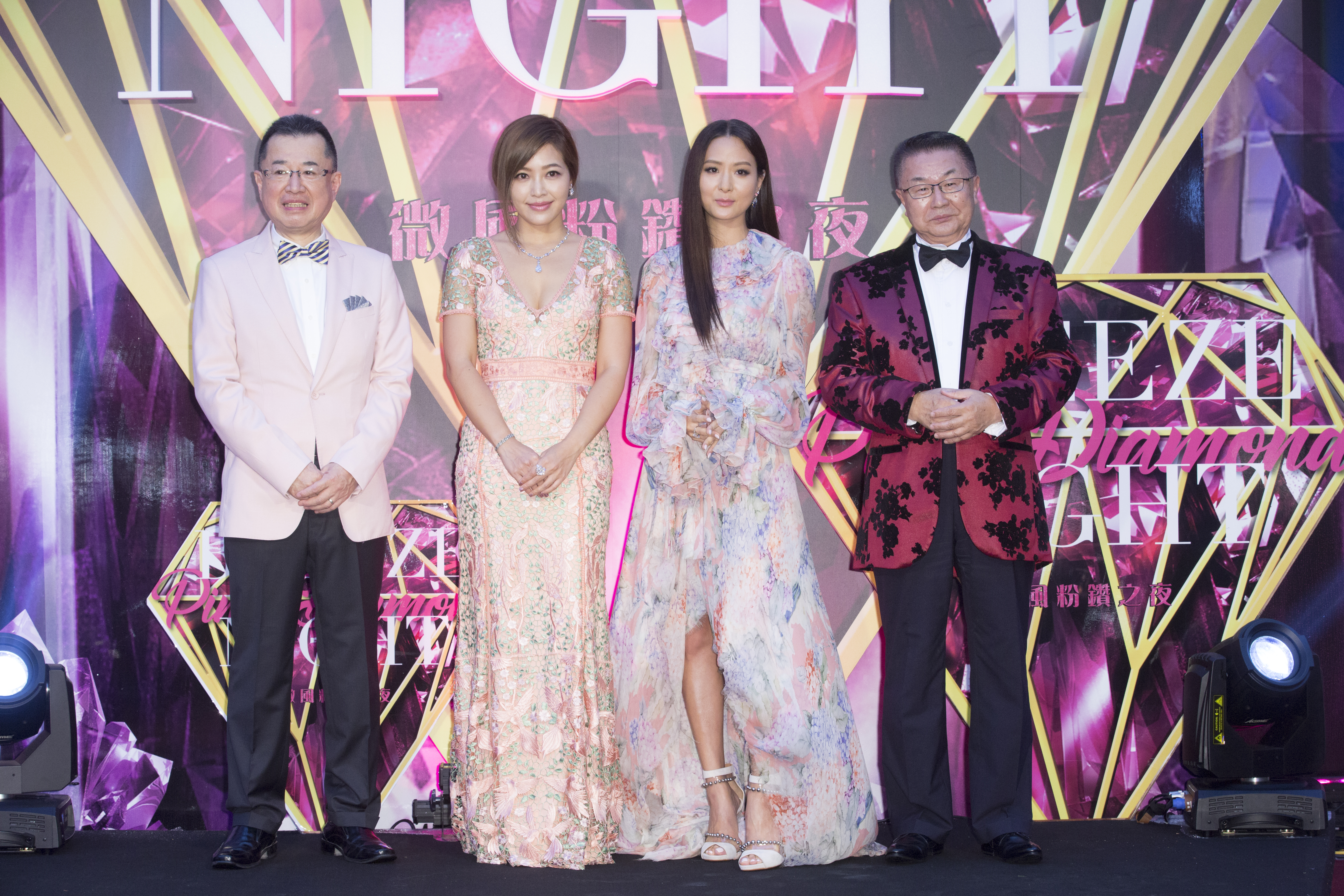 過往微風之夜都封關舉行，這回因應疫情改成線上直播。