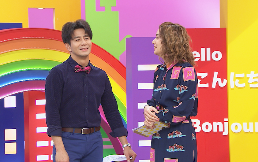 郭彥均（左）分享被說「主持爛」的經驗，沒想到主持搭檔莎莎竟認同。（八大電視提供）