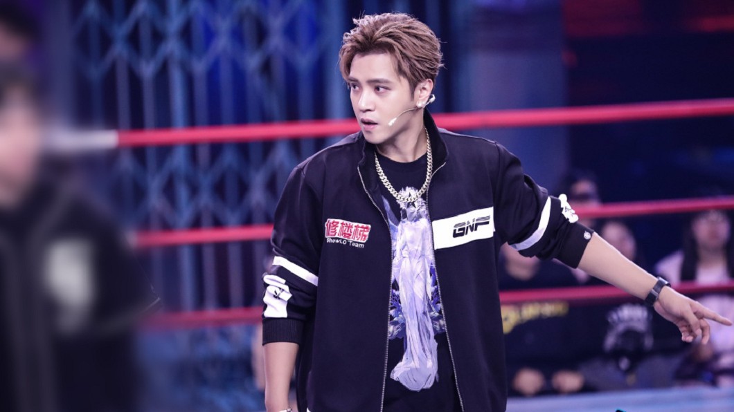 羅志祥被周揚青爆出私生活問題，在微博受網友熱議，恐丟綜藝主持棒。（翻攝這就是街舞微博）