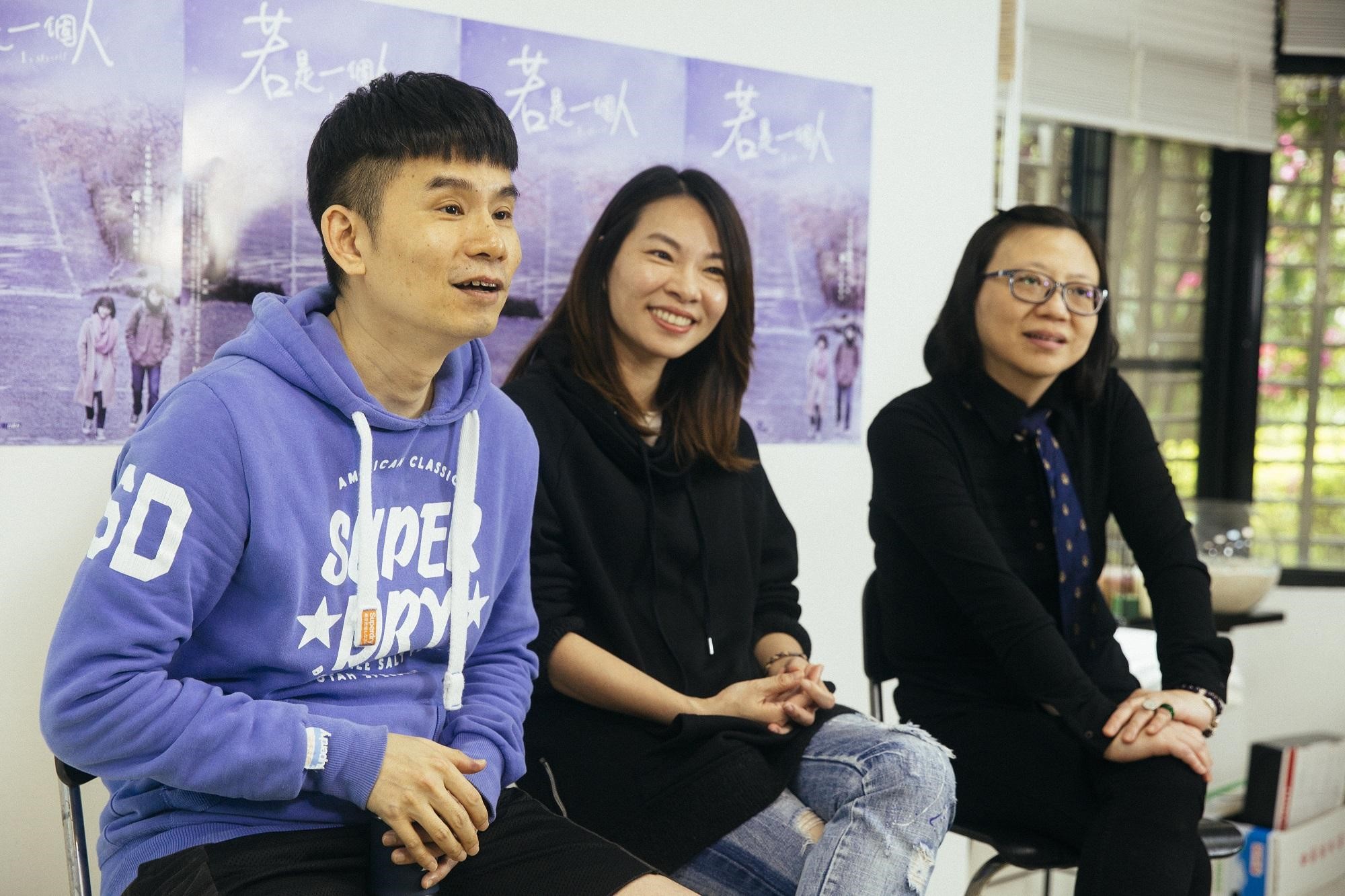 杜政哲(左)認為人與人的關係眉角多到說不完,下一部寫《若是兩個人》還是有很多問題能探討。