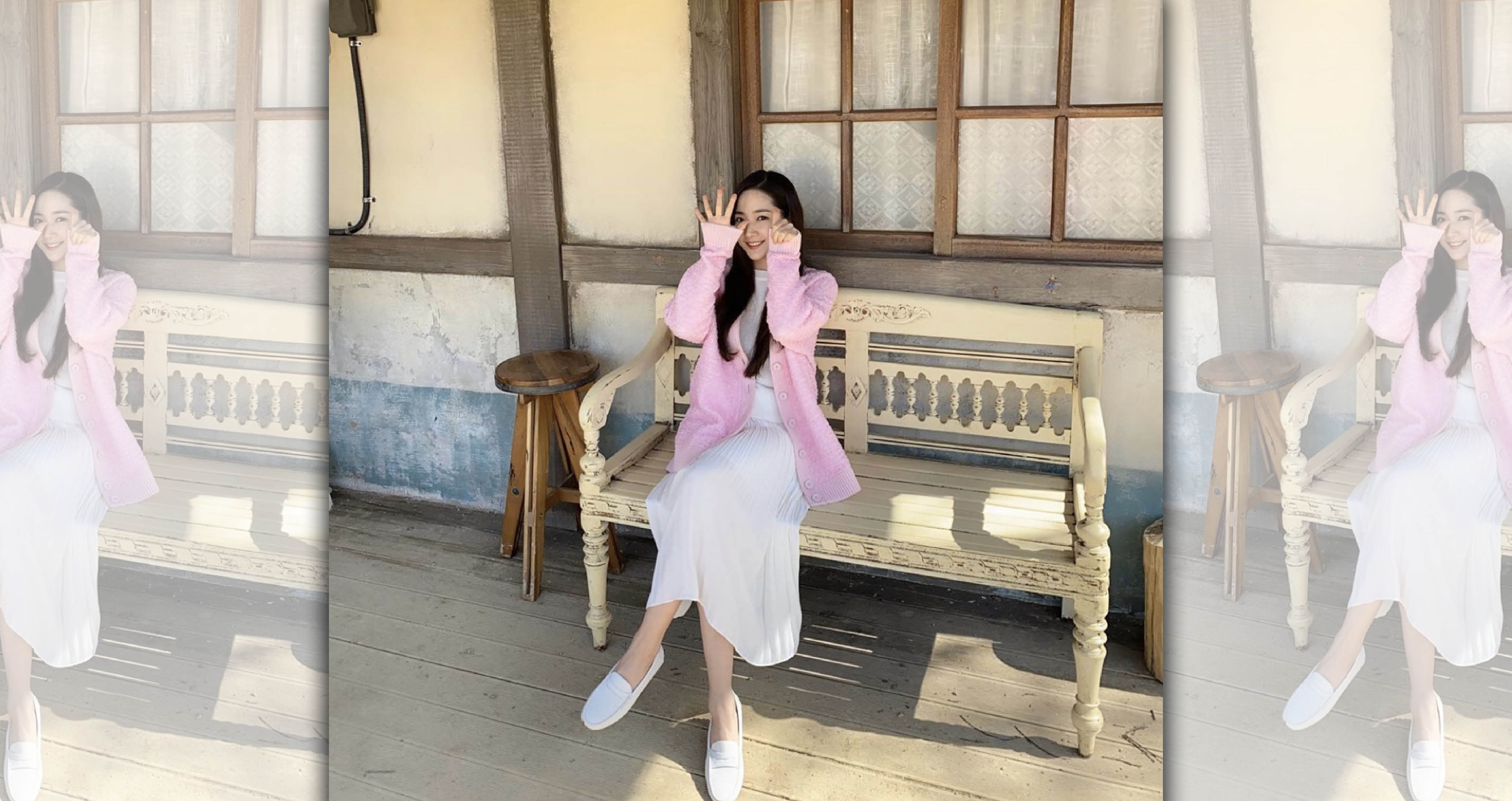 朴敏英在《天氣好的話，我會去找你》最終回腳踩TOD'S白色皮革豆豆鞋。（翻攝自朴敏英IG）