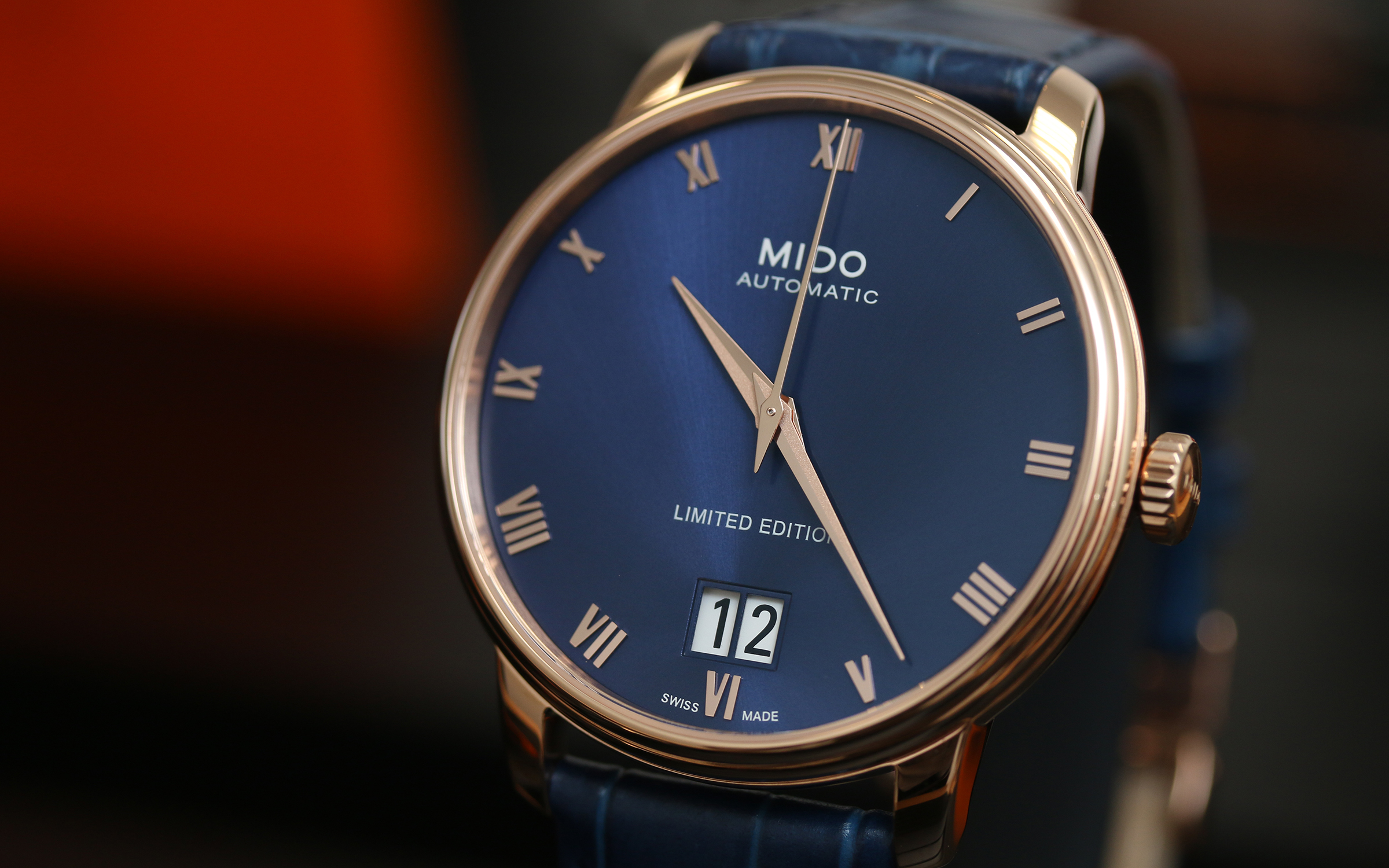 【新錶上手】藍金古典優雅風！美度Baroncelli大日期視窗限量腕錶