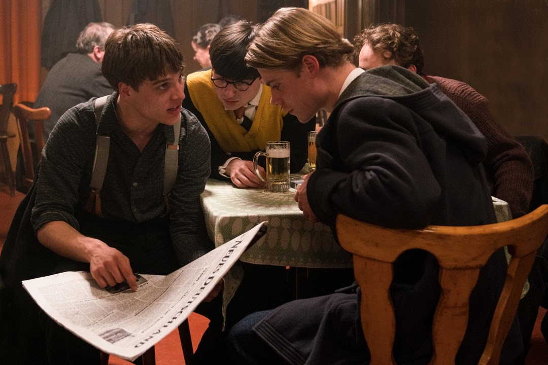 《無聲革命》東柏林學生試圖在資訊不對等下追求真相。（捷傑電影提供）