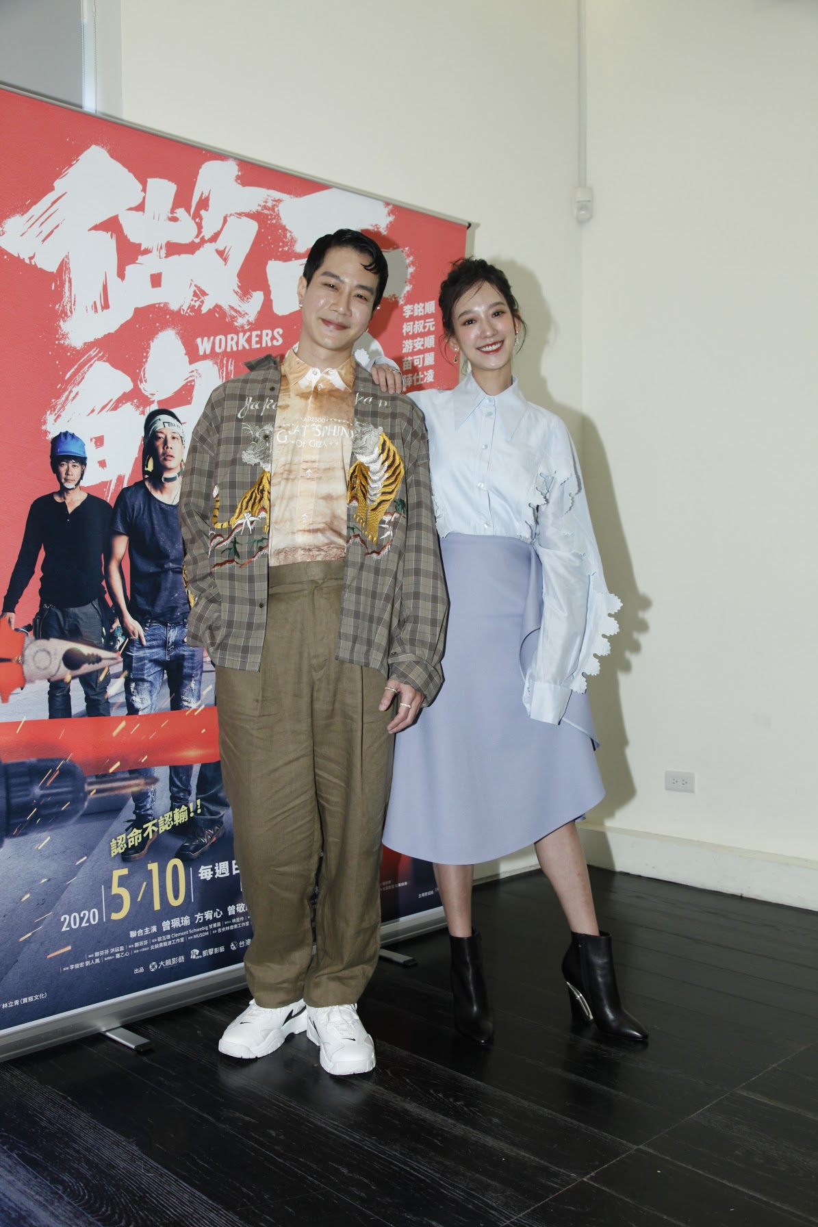 薛仕凌和孟耿如為戲都翻轉形象。