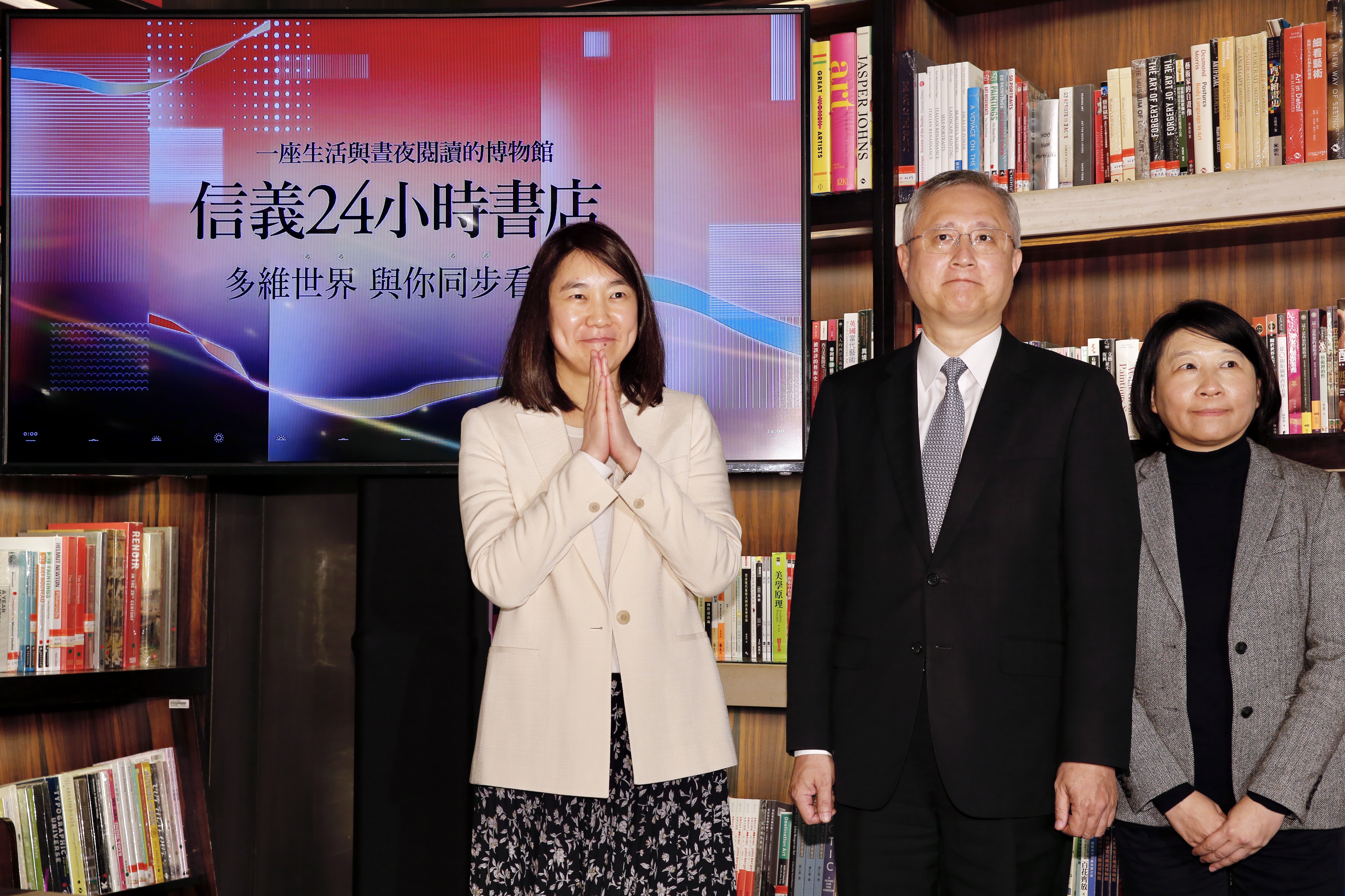 敦南誠品即將結束營業，吳旻潔表示，接下來24小時書店會由信義店接棒。