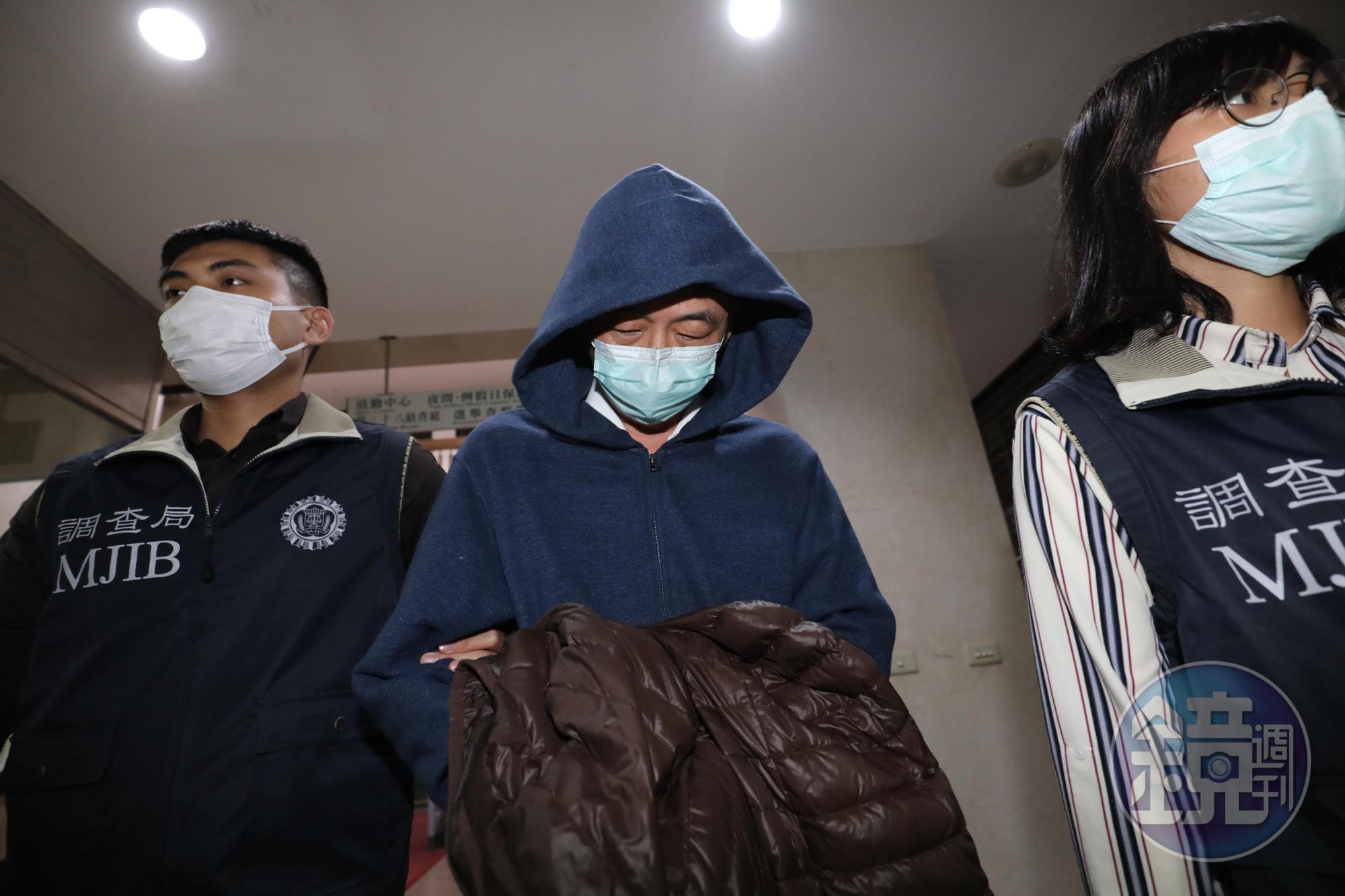 冷霖世被調查局送至北檢複訊時不發一語,檢方訊後,依公益侵占罪將他以20萬元交保。