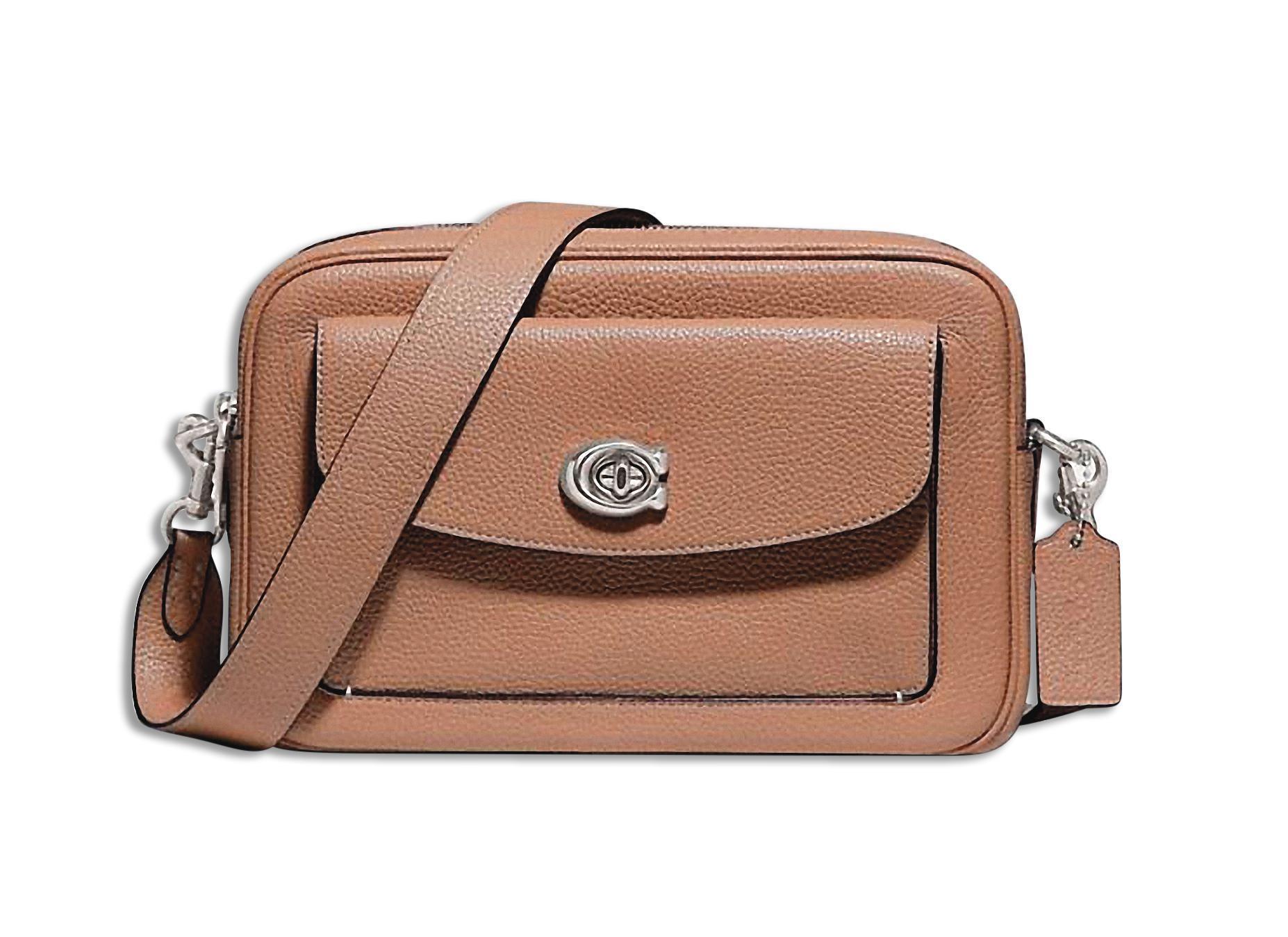 Cassie相機包,NT$16,800。(COACH提供)