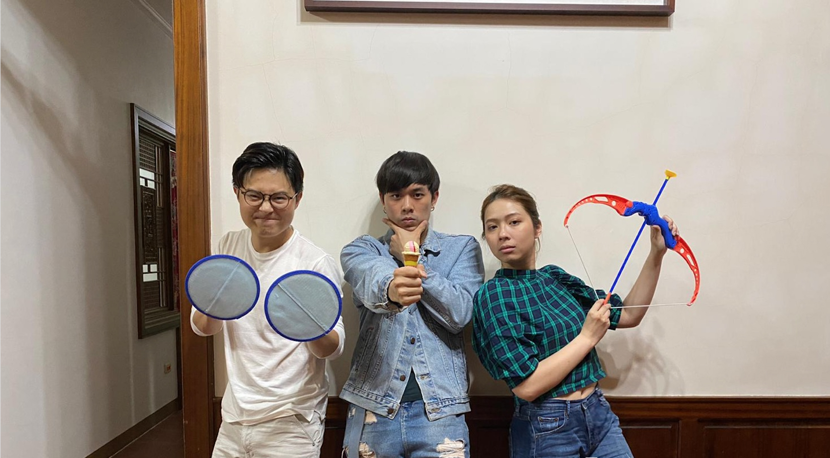 告五人4月初開始在IG直播《黑畫面之旅》節目，聊聊近況、彈唱歌曲，引起歌迷好評。（相信音樂提供）