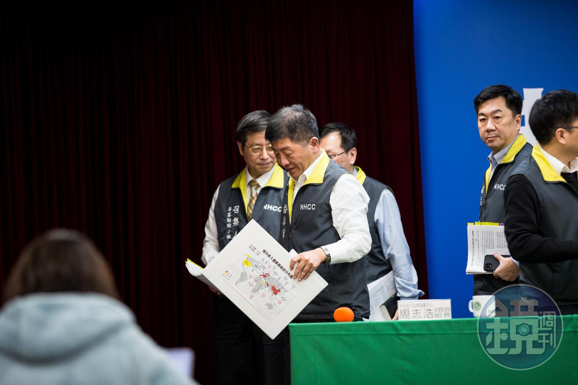 衛福部長陳時中收到德國衛生部長寄來的感謝信函。（本刊資料照）
