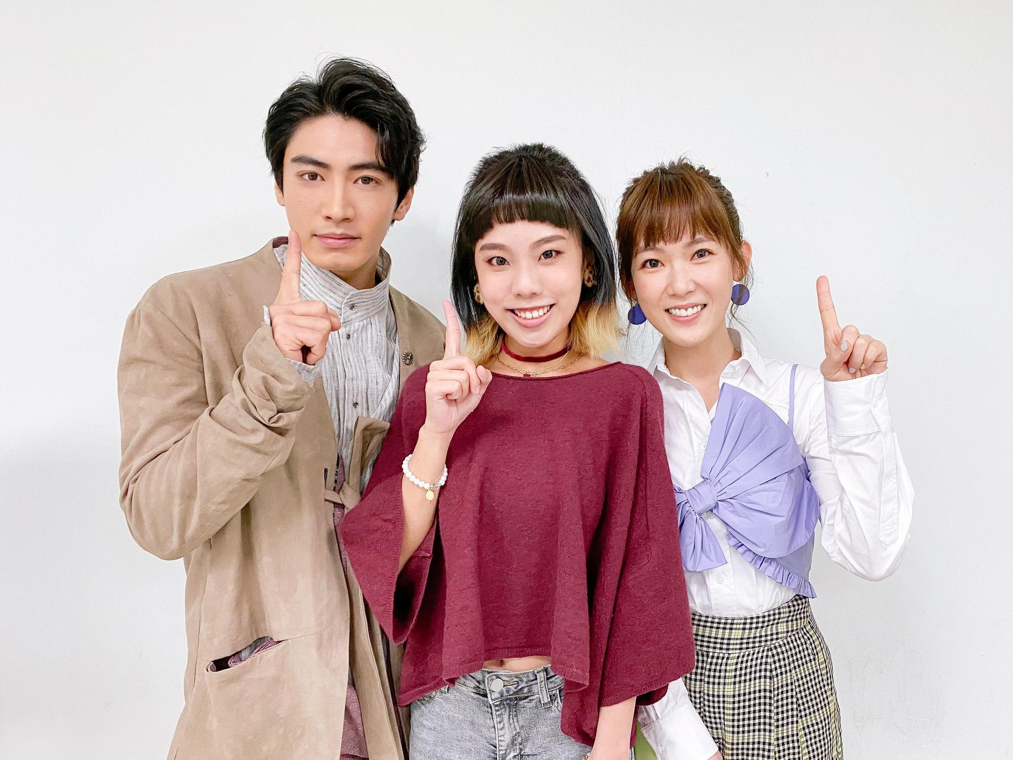 《若是一個人》男女主角宋柏緯、孫可芳聽到Allyson陳瑾緗演唱的〈一個人〉,直呼感動。(索尼音樂提供)