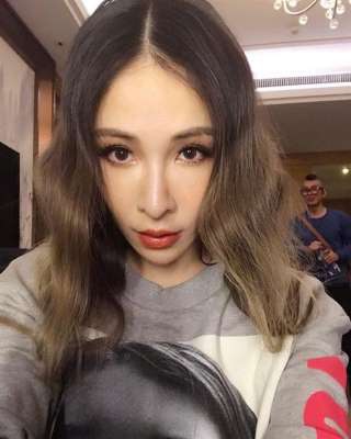 蕭亞軒大動作澄清得病的不實消息。(翻攝自蕭亞軒IG)