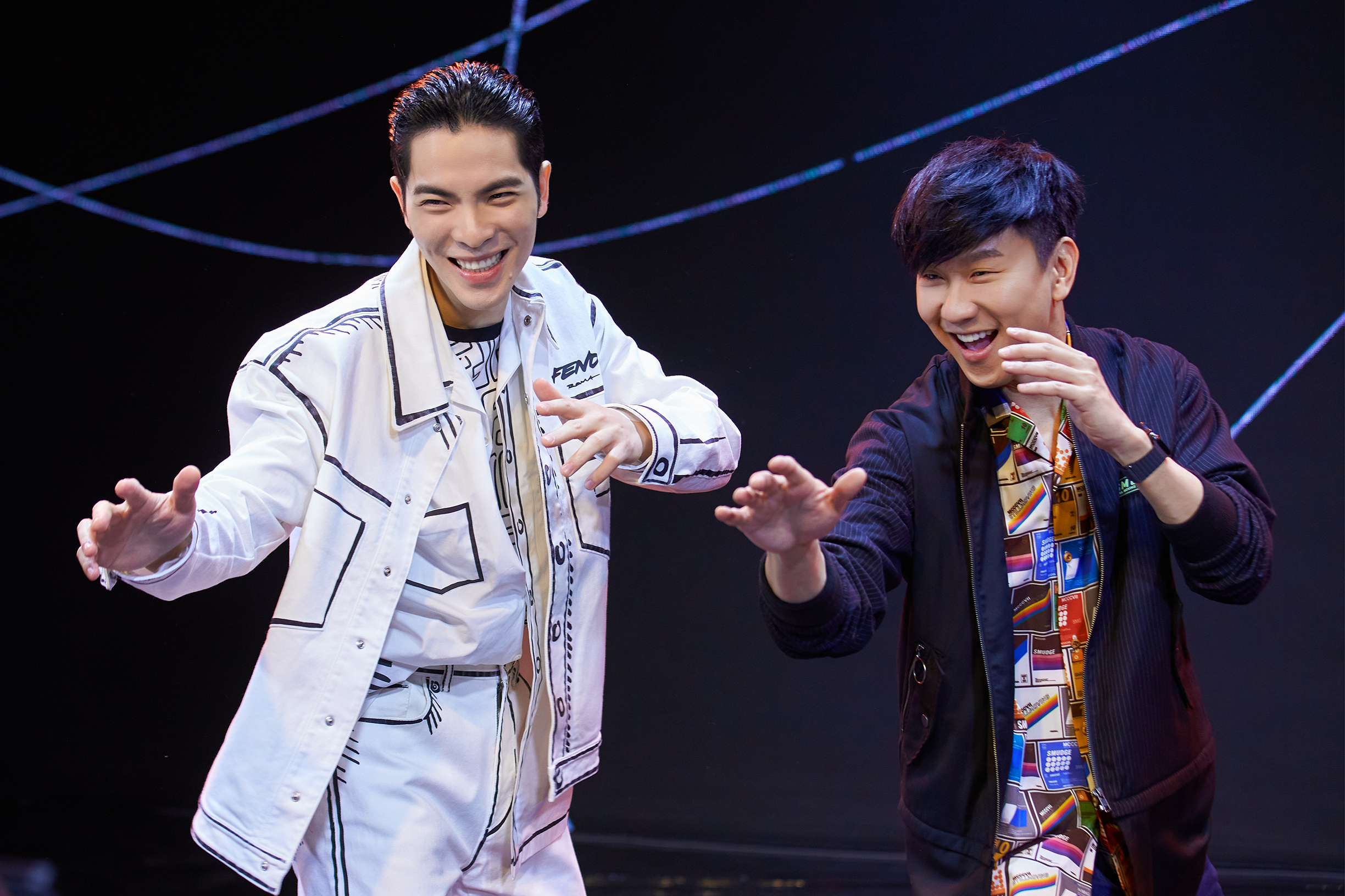 蕭敬騰面臨險峻賽制神經緊繃，邀同門「亞洲唱作天王」林俊傑擔任幫唱嘉賓。（華納音樂提供）