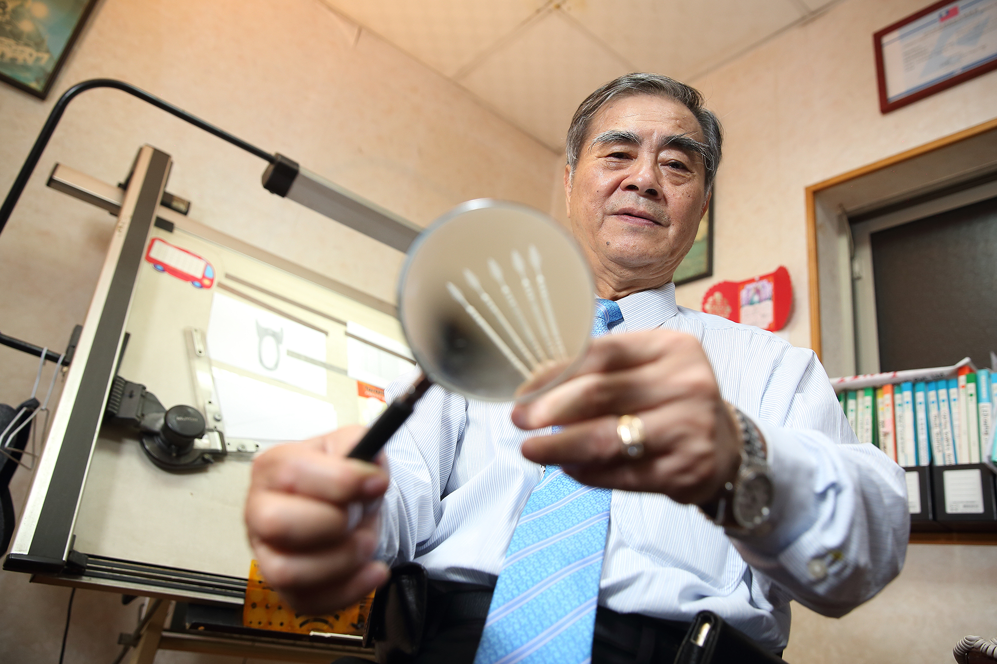 許溫德發明的牙籤刷年產量逾十億支，除了台灣，也外銷至歐美、中東、東南亞等地，創造1.55億元的年營收，是台灣隱形冠軍之一。