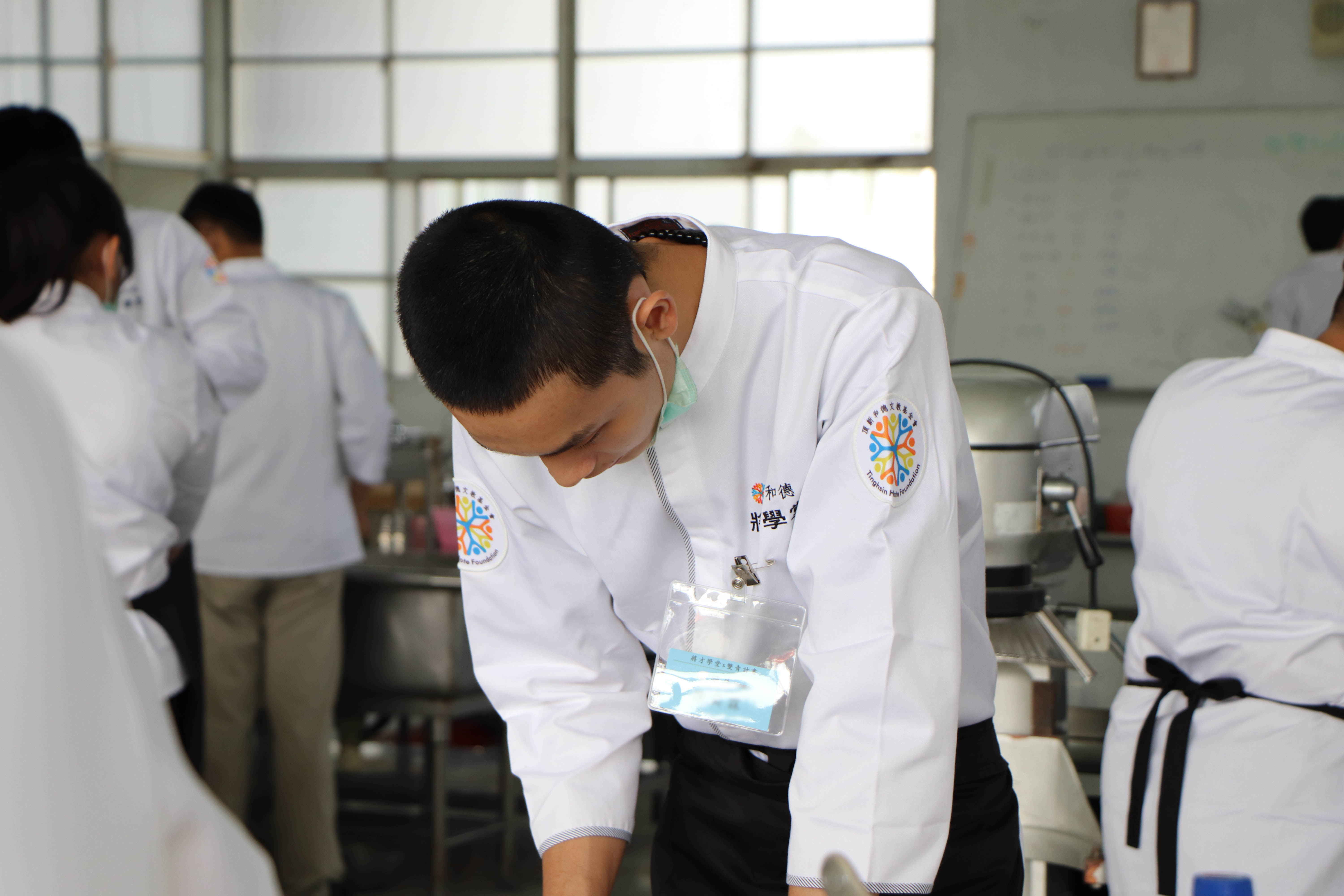 曾中斷學業、過著「小廢廢」生活的陳同學在將才學堂計畫找回自己的人生目標。（頂新和德文教基金會提供）