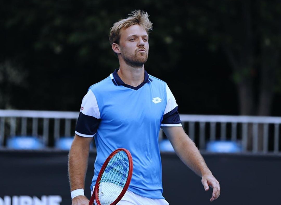 2019年法國網球公開賽男雙冠軍卡拉維茲趁著武漢肺炎疫情，到超市打工。（翻攝自Kevin Krawietz IG）