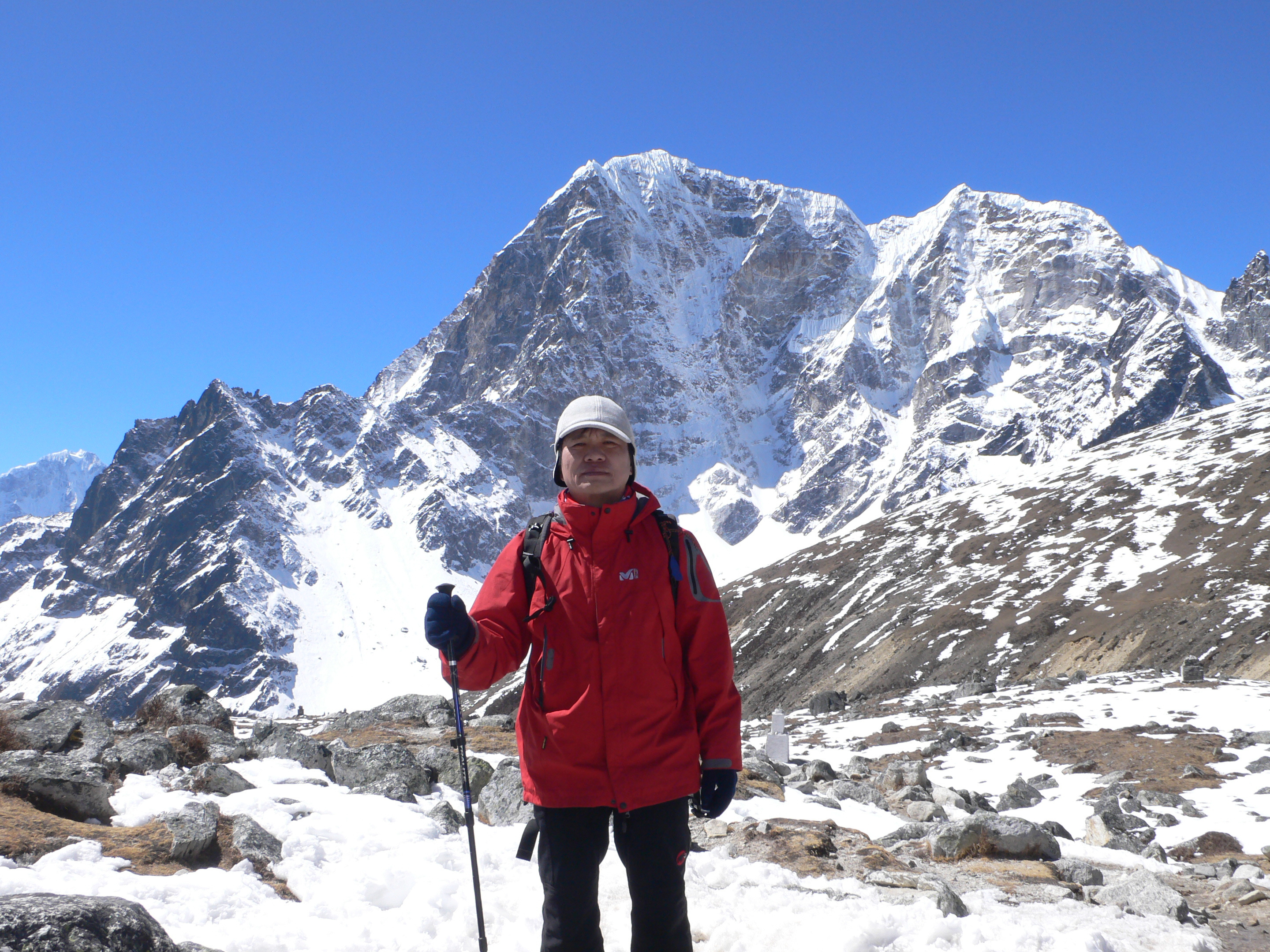 戴勝益熱愛登山，王品很多決策與規範都是他在爬山時想出來的。（戴勝益提供）