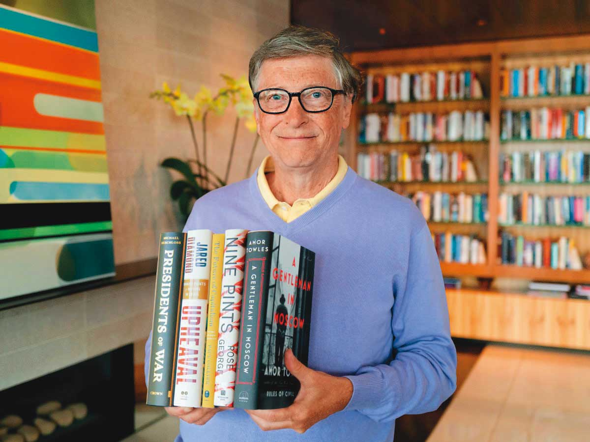 比爾蓋茨認為，隨著活動的解封，會有城市再度發生感染人數上升的新疫情。（翻攝Bill Gates臉書）