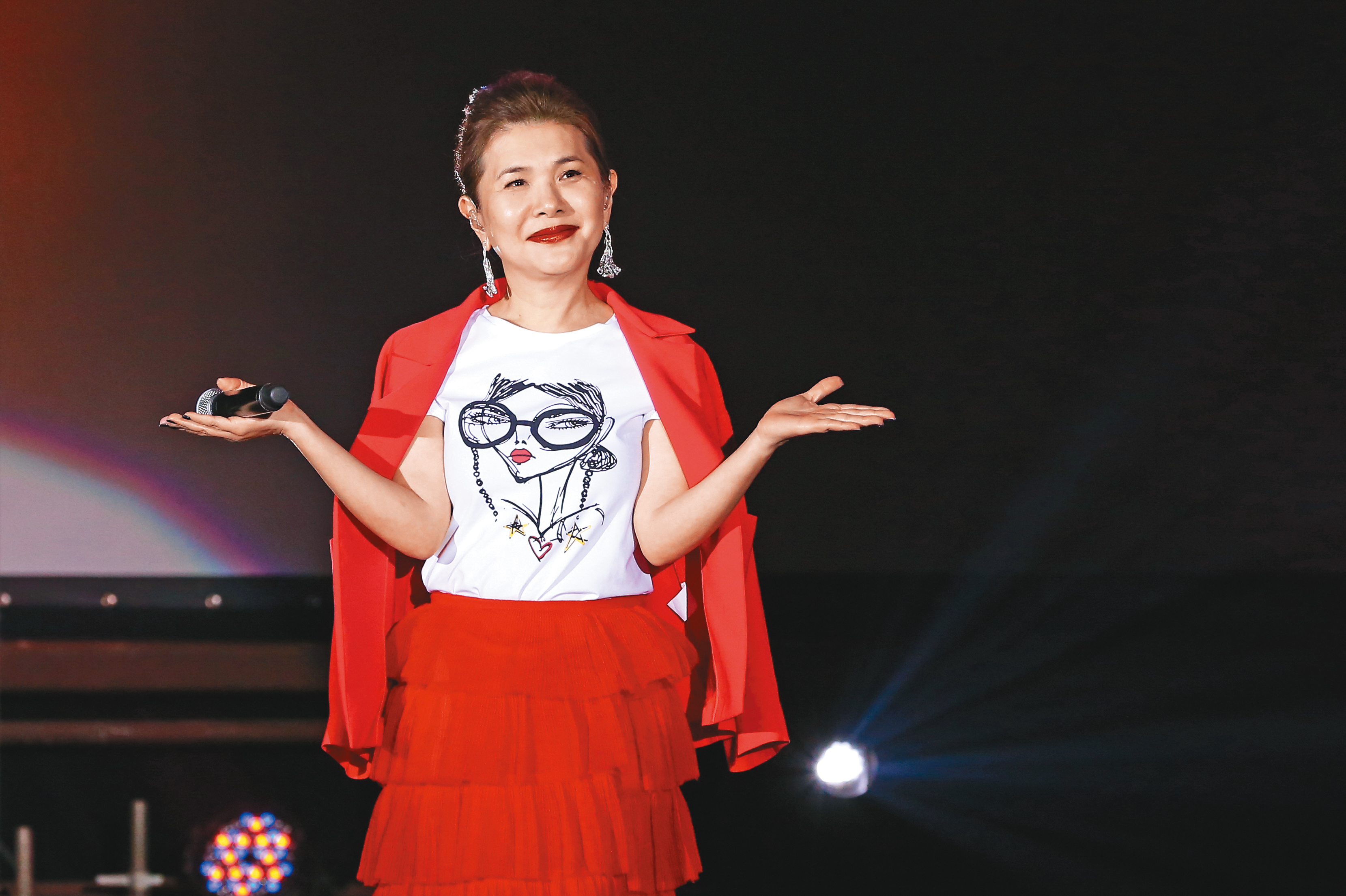 黃琪誆稱是藝人張清芳（圖）老公宋學仁的祕書詐騙證券商，要求手續費打折，還騙車商讓他試駕Audi A8，遭檢方依詐欺及偽造文書等罪起訴。