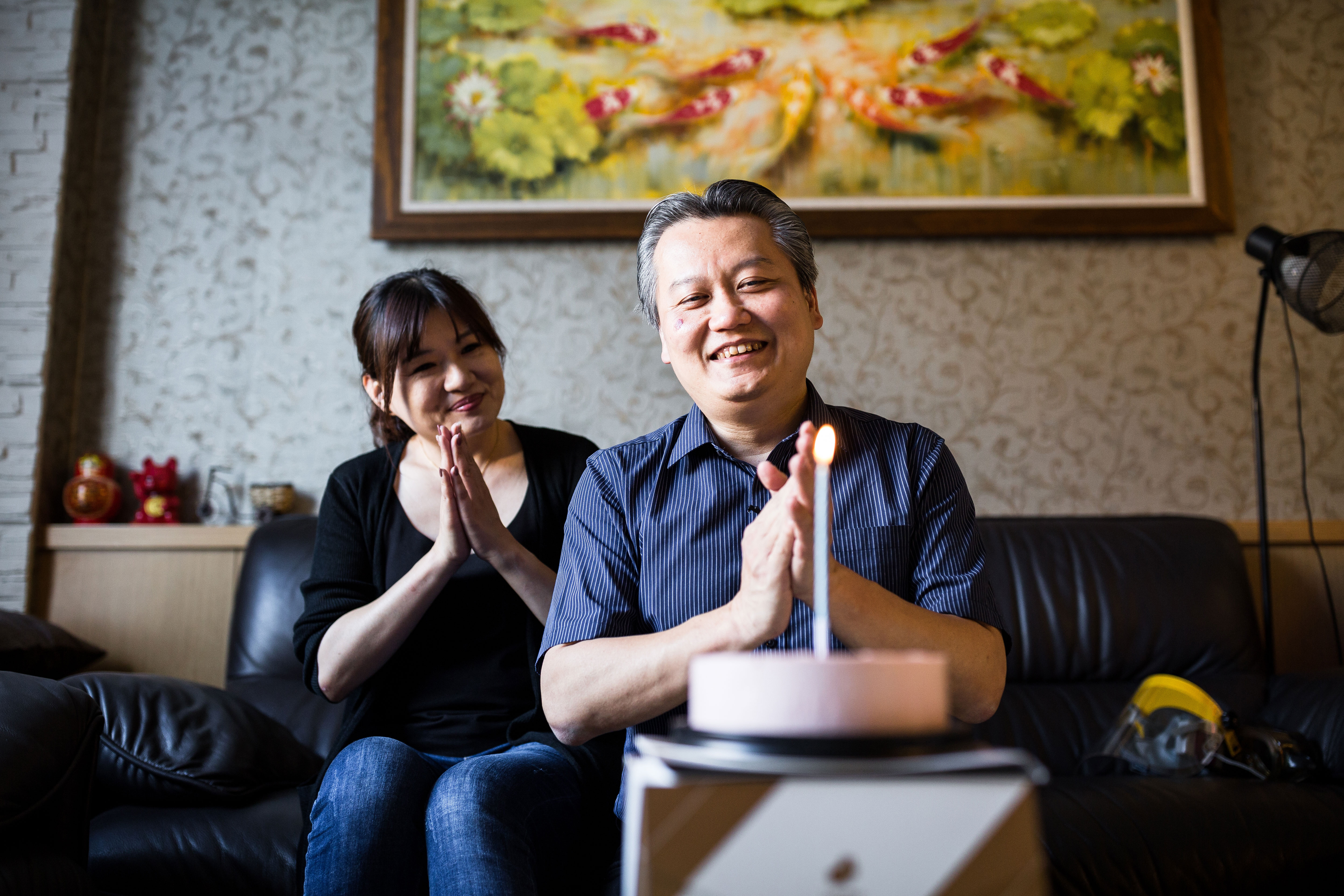 採訪這天正好是陳志金48歲生日，與太太一同慶生。