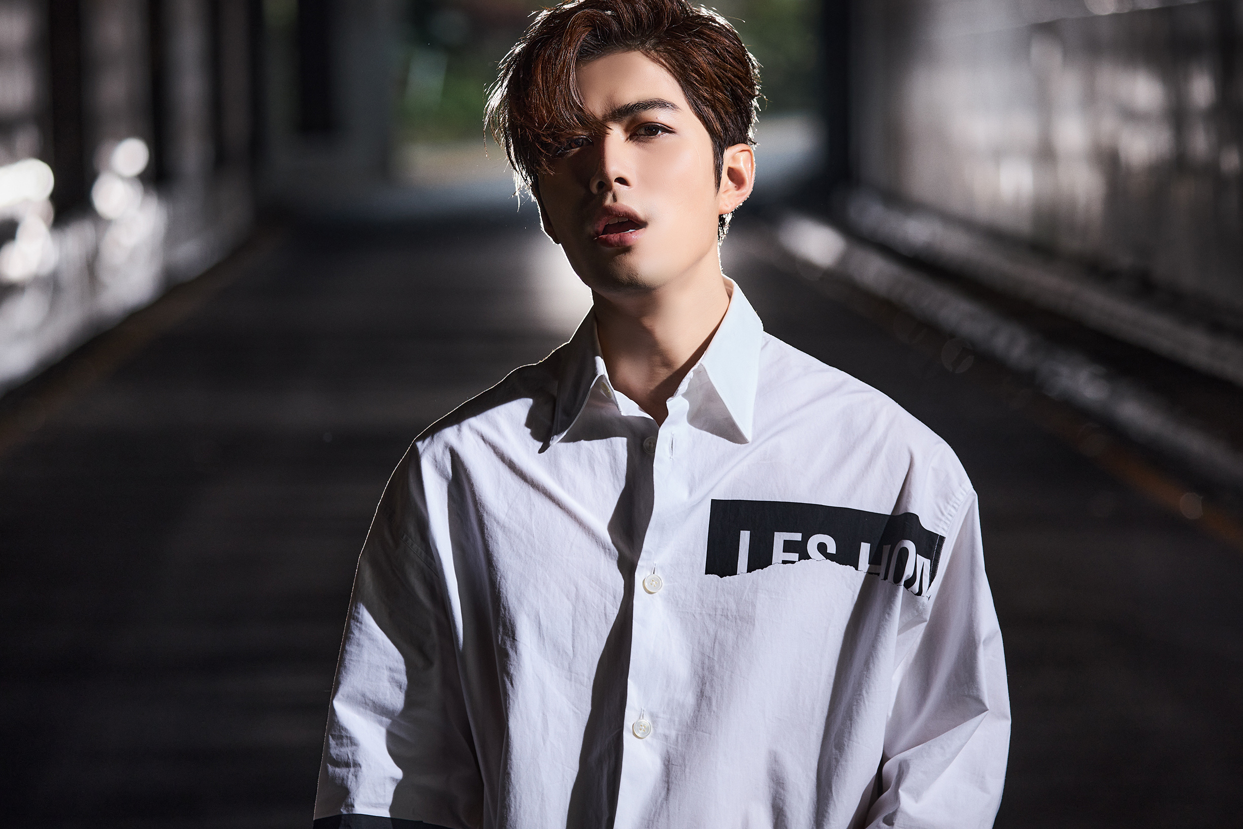 大陸男星陳學冬推出新專輯《孤獨學》。